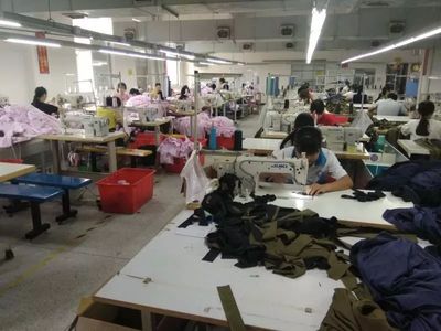 走進(jìn)企業(yè)，暖心回訪——記我校就業(yè)學(xué)生回訪紀(jì)實之服裝輔料銷售篇